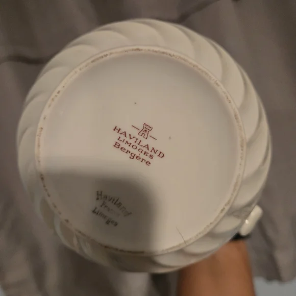 VINTAGE Haviland White Teapot with Blue Floral Design - Picture 10 of 16